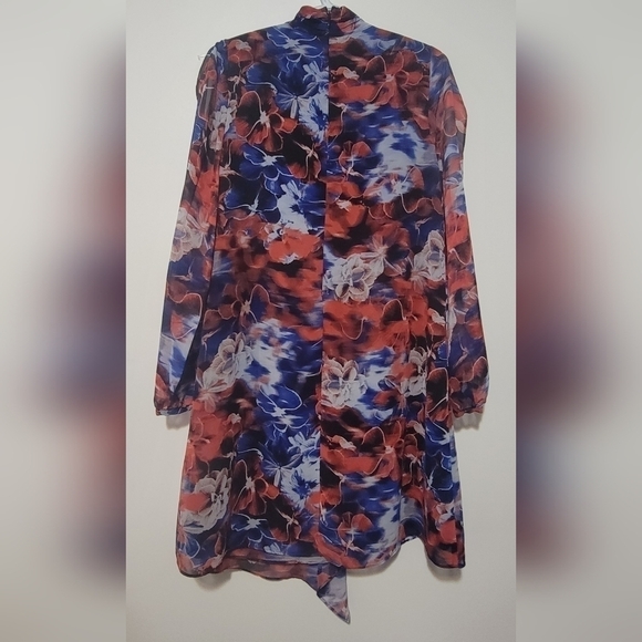 Jennifer Lopez Urban Allure Floral Tie Neck Chiffon Dress - Picture 6 of 8